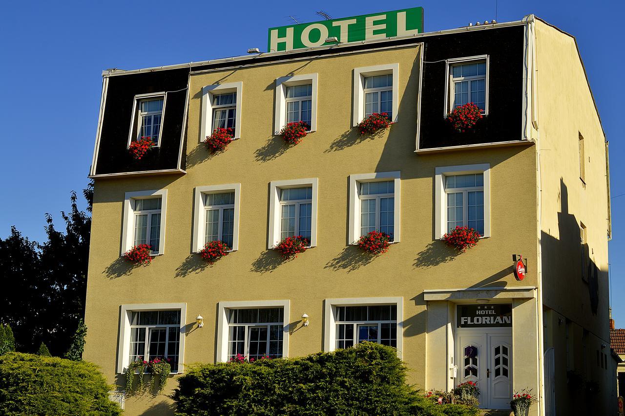 Hotel Florian Slavkov u Brna Exterior foto